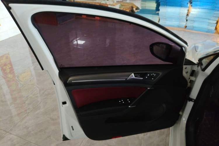 Used Volkswagen Golf 2016 180TSI Automatic Comfort Model
