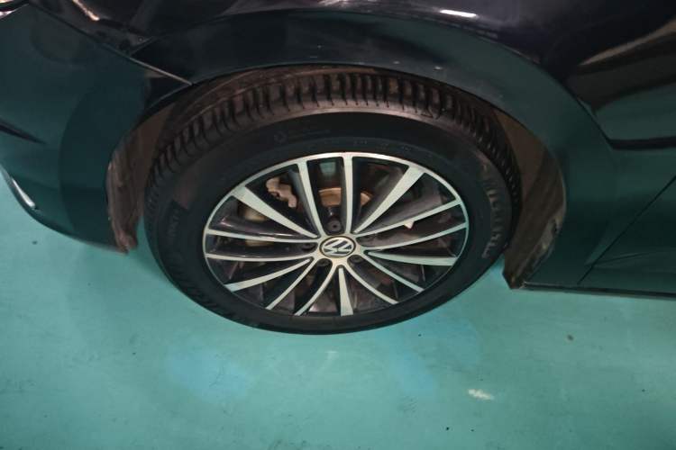 Used Volkswagen Touran 2018 Volkswagen Touran L 280TSI DSG Comfort Edition 7 Seats China VI Standard