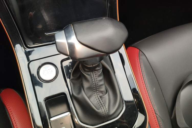 Used Dongfeng Aeolus Yixuan 2021 230T Automatic Chasing Shadow Edition