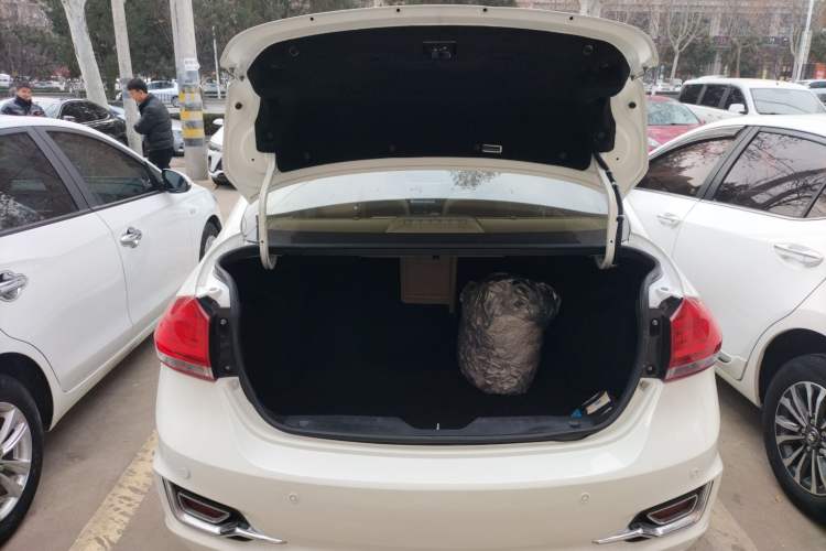 Used Suzuki Alivio 2015 1.6L Automatic Enjoyment Model
