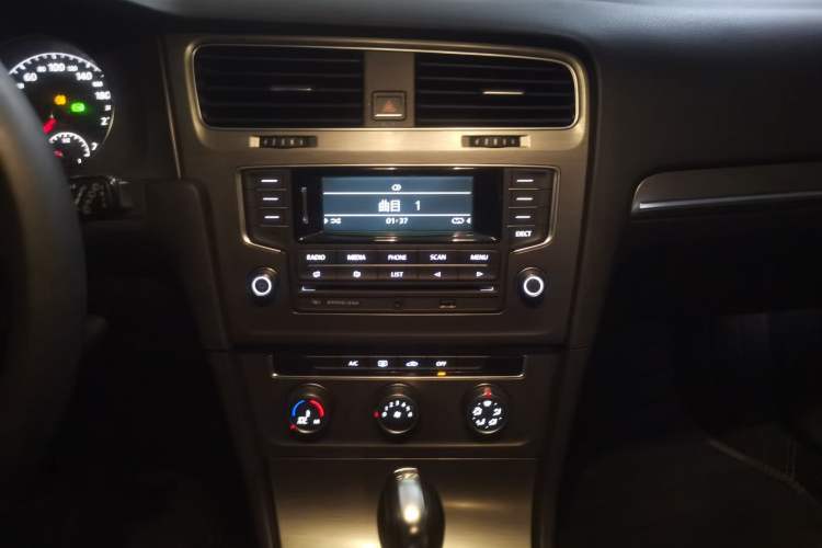 Used Volkswagen Golf 2014 1.4TSI Automatic Comfort Model