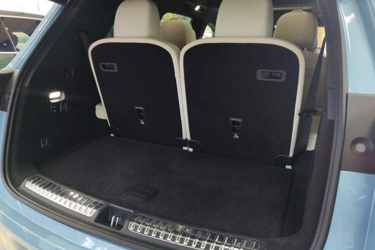 Used Li Auto L8 2024 Max
