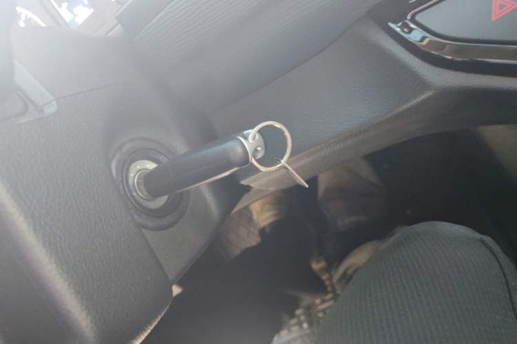 Used FORTHING Lingzhi 2023 M5 1.6L Practical Model 5 Seats
