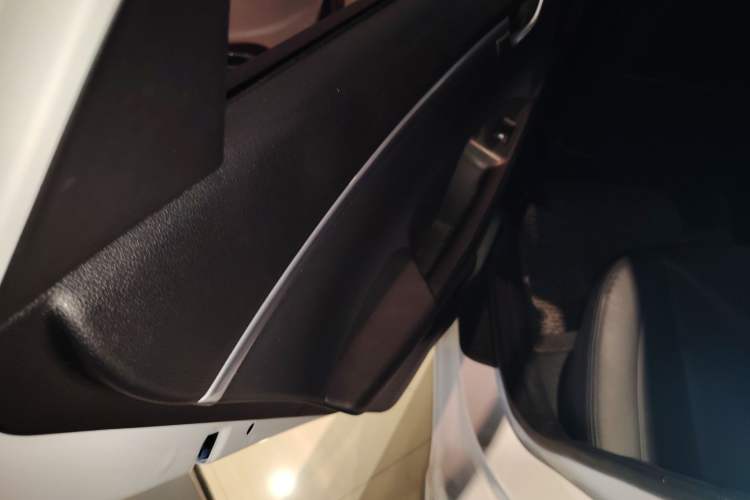 Used Hyundai Celesta 2017 1.6L Manual Enjoyment Edition GLS
