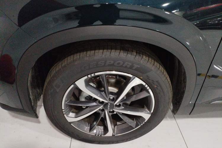 Used Dongfeng Aeolus Mage 2024 Honor Edition 1.5T Fashion Model
