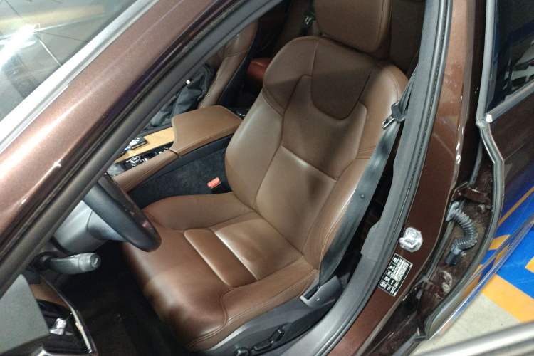 Used Volvo S90 2020 T5 Zhiyi Luxury Edition