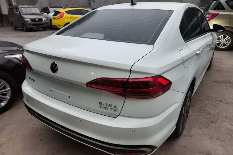 Used Volkswagen Bora 2023 300TSI DSG Prestige Edition
