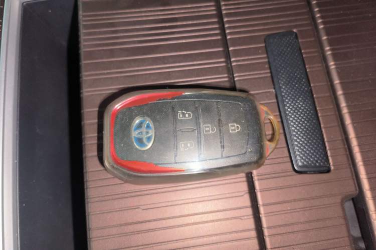 Used Toyota Granvia 2023 2.5L Hybrid Comfort Edition