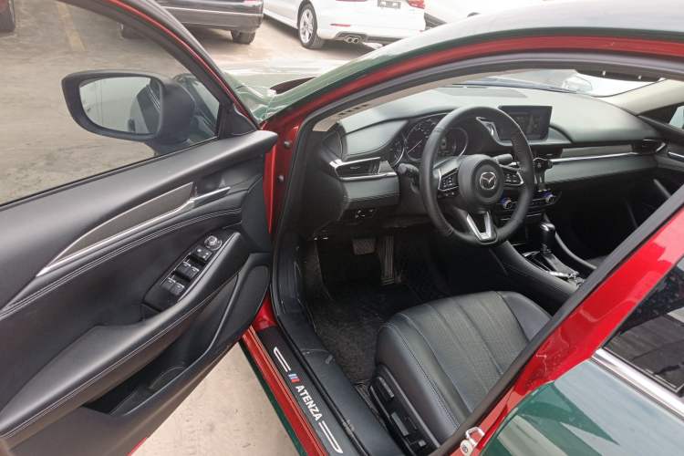 Used Mazda Atenza 2021 2.0L Blue Sky Luxury Edition
