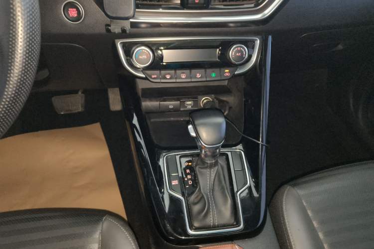 Used Kia Sportage R 2018 2.0L Automatic Smart Luxury Version China V Standard
