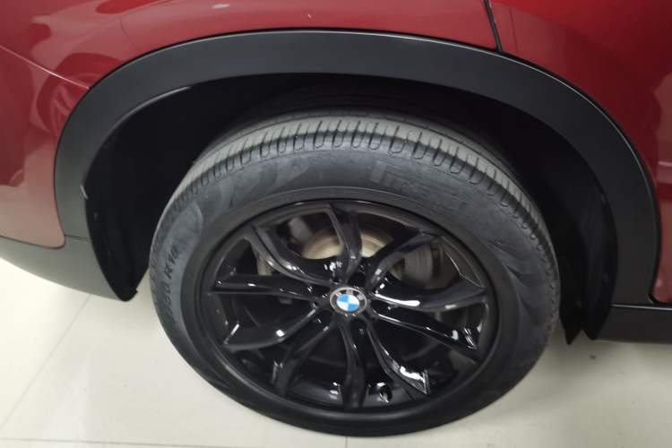 Used BMW X6 2018 xDrive28i
