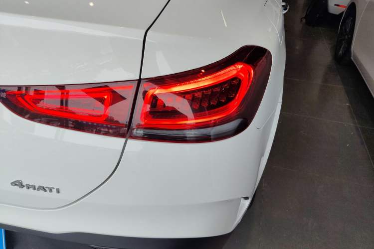 Used Mercedes-Benz GLE Coupe 2020 GLE 350 4MATIC Coupe SUV Luxury Model