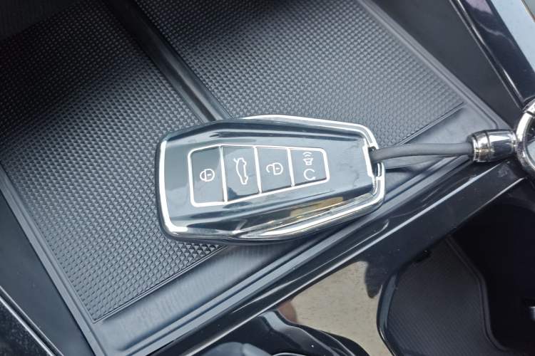 Used Geely Auto Emgrand X7 Sport 2024 1.5TD Smart Connect+