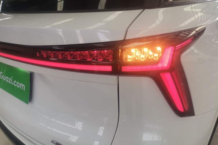 Used Changan CS75 PLUS 2025 Model, 3rd Generation Champion Edition 1.5T Jinghang Version