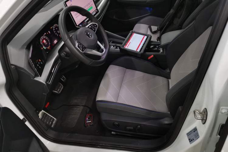 Used Volkswagen Golf 2025 300TSI R-Line