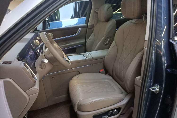 Used Hima AITO M9 2024 Range-Extended Ultra Version 52 kWh 5-Seater Model
