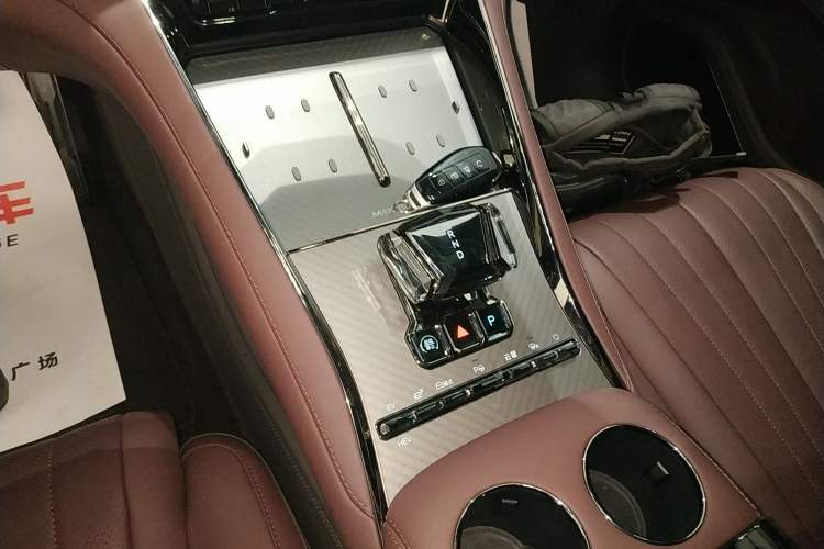 Used Denza Z9GT 2024 1100 Four-Wheel Drive Max Edition
