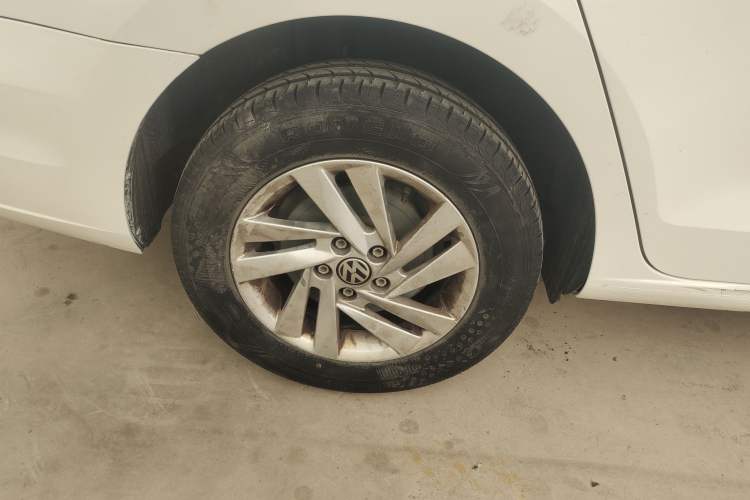 Used Volkswagen Jetta 2017 1.4L Manual Fashion Edition