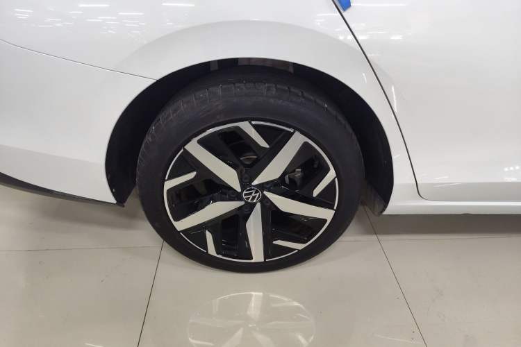 Used Volkswagen Lamando 2025 Lavida L 280TSI DSG Cool & Spicy Edition
