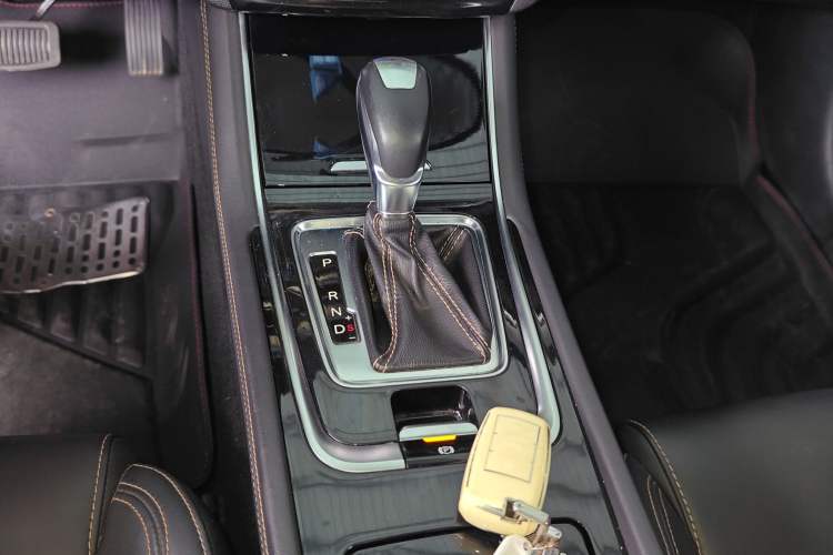 Used Changan Eado 2018 High-Energy Edition 1.6L GDI Automatic Pioneer Model China V Standard
