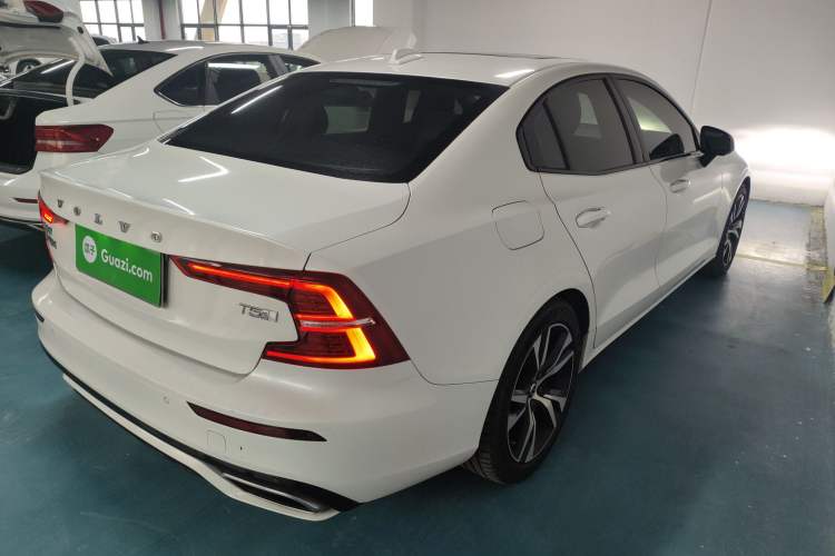 Used Volvo S60 2020 T5 Zhiya Sport Edition
