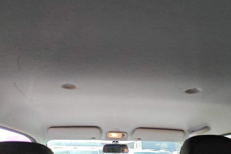 Used Chery QQ Ice Cream 2022 170km Sundae Phosphate Lithium-Ion
