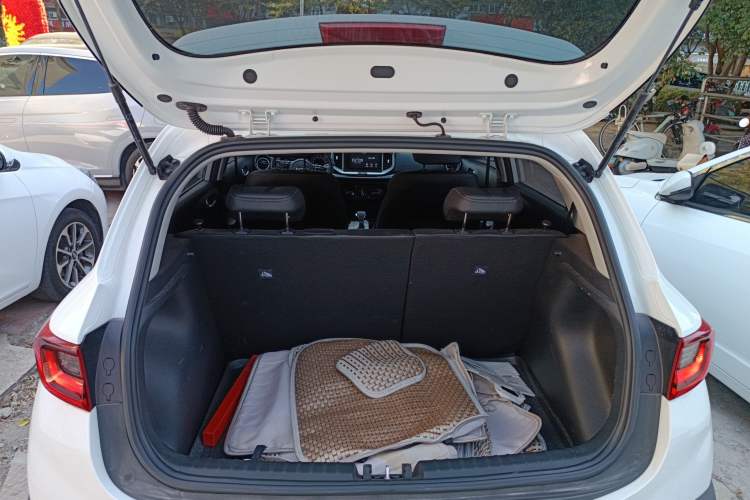 Used Kia kx1 Stonic 2021 1.4L CVT Fun Edition