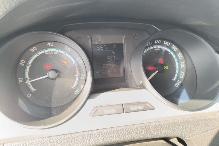 Used Skoda Rapid 2020 1.5L Automatic Comfort Edition
