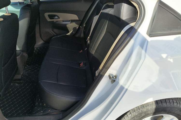 Used Chevrolet Cruze 2015 1.5L Classic SL MT
