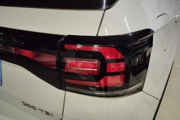 Used Volkswagen Tacqua 2021 200TSI DSG JoyConnect Edition