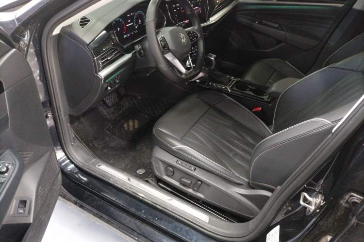 Used Volkswagen Passat 2023 380TSI Flagship Edition