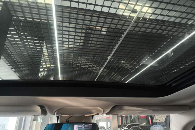 Used  Renegade 2017 180T Automatic Jingneng Edition
