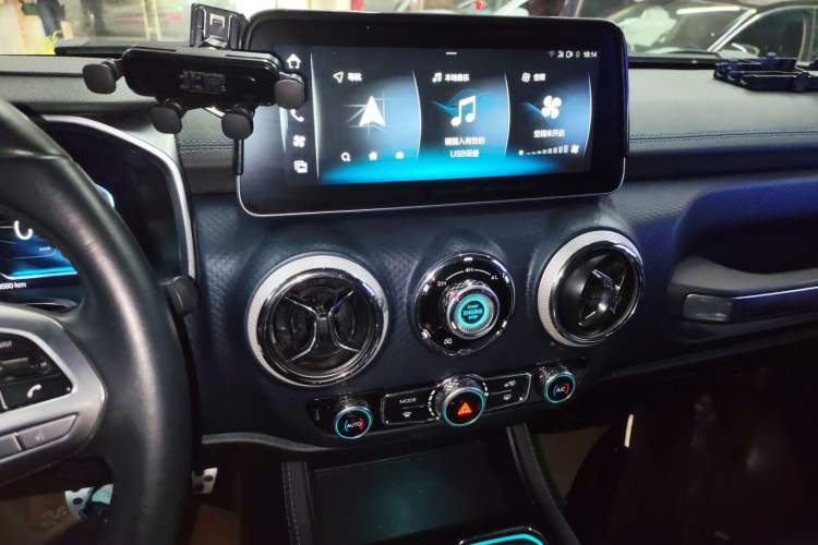 Used BAIC Off-Road BJ40 2023 2.0T Automatic Four-Wheel Drive Urban Hunter Edition Chivalrous Type
