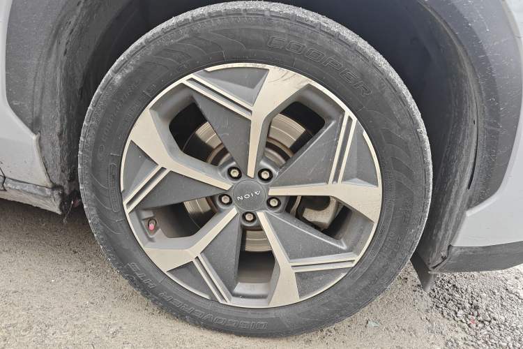 Used AION V 2021 Plus 70 Smart Edition Lithium Iron Phosphate