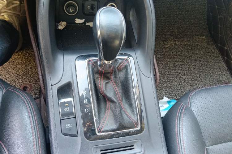 Used Changan CS75 2016 1.8T Automatic Elite Model China V Standard
