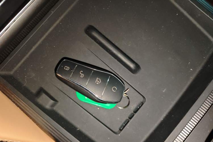 Used BYD Song L DM-i 2024 160km Beyond Edition
