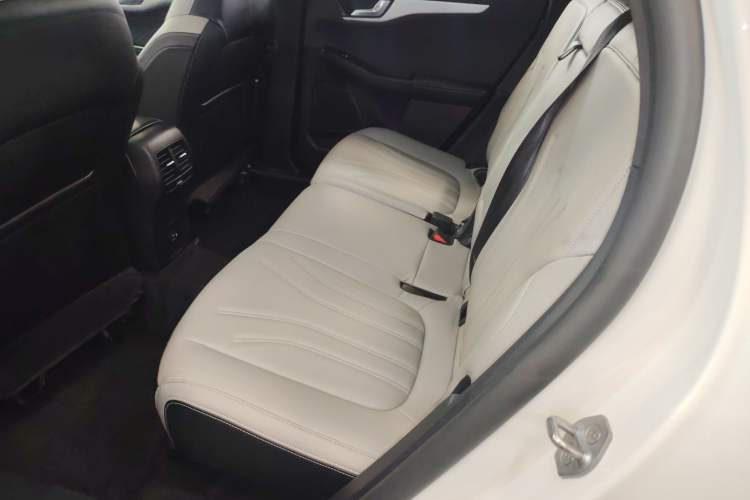 Used Ford Escape 2024 EcoBoost 245 Two-Wheel-Drive Comfort Edition
