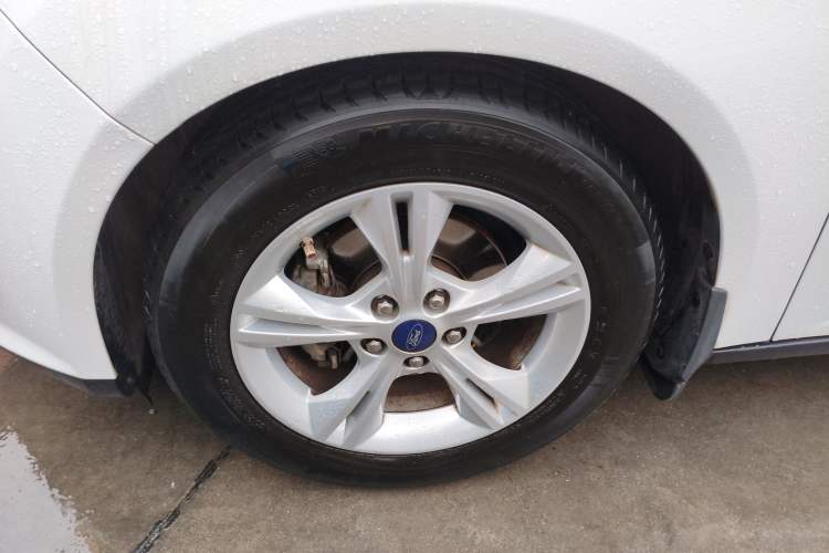 Used Ford Focus 2012 Hatchback 1.6L Automatic Fashion Edition
