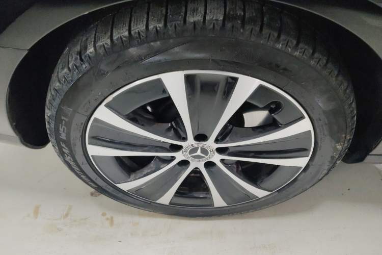 Used Mercedes-Benz E-Class New Energy 2022 Second Facelift E 350 e L Plug-in Hybrid Sedan
