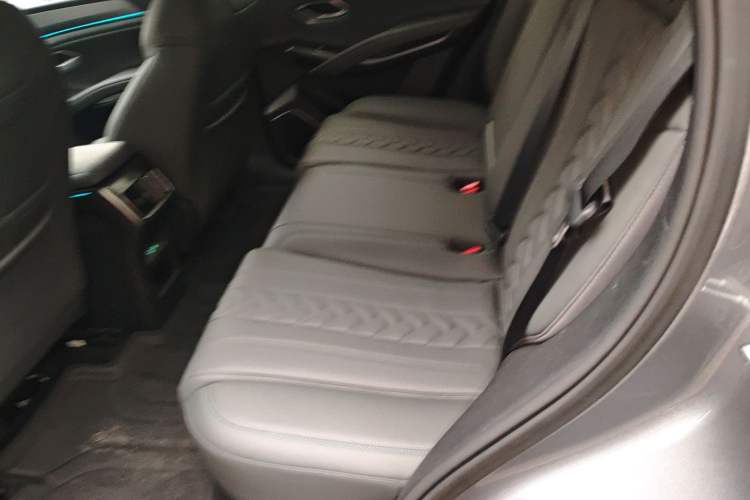 Used BYD Song L DM-i 2025 Intelligent Driving Version 160 km Beyond-Range Type