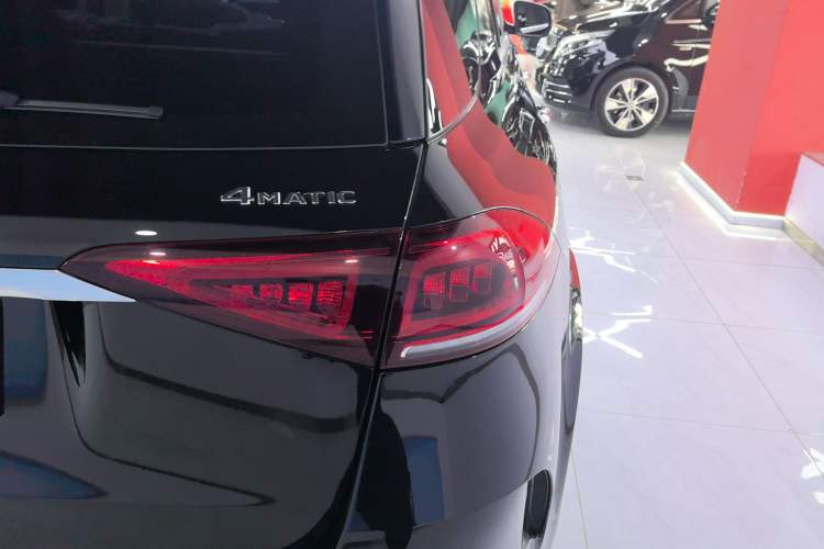 Used Mercedes-Benz GLE 2022 GLE 350 4MATIC Stylish Model
