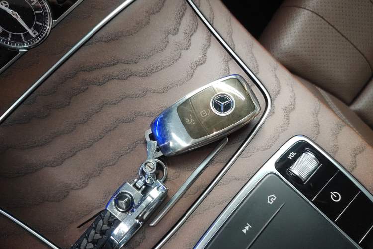 Used Mercedes-Benz E-Class 2020 Facelift E 260 L
