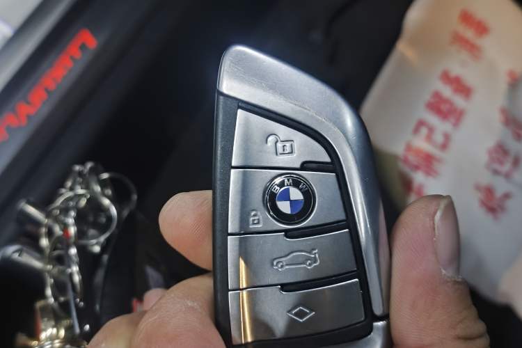 Used BMW 5 Series 2019 530Li Leading Model Luxury Package
