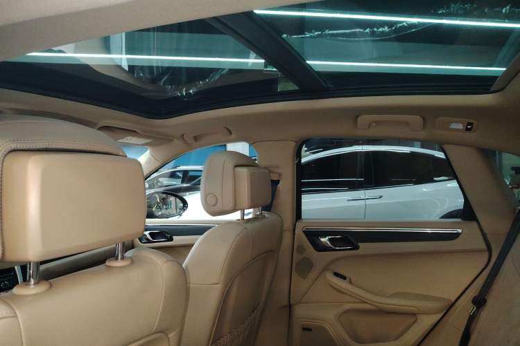 Used Porsche Macan 2014 Macan 2.0T
