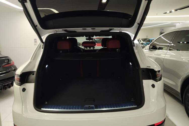 Used Porsche Cayenne E-Hybrid 2023 Cayenne E-Hybrid 2.0T Platinum Edition