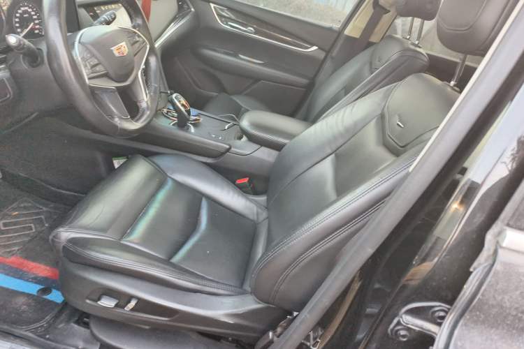 Used Cadillac XT5 2018 25T Luxury Model