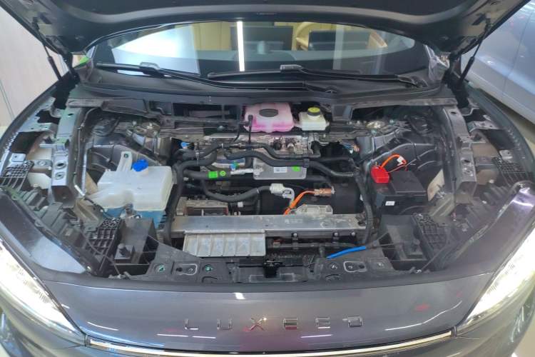 Used Hima Luxeed R7 2024 All-Electric 736 km Ultra
