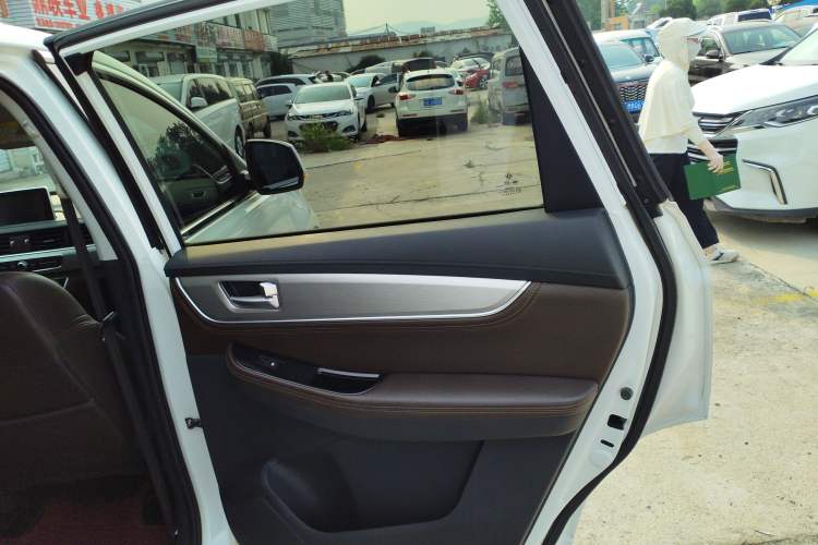 Used FORTHING Joyear X5 2017 Jingxiang Series 1.5T CVT Luxury Model
