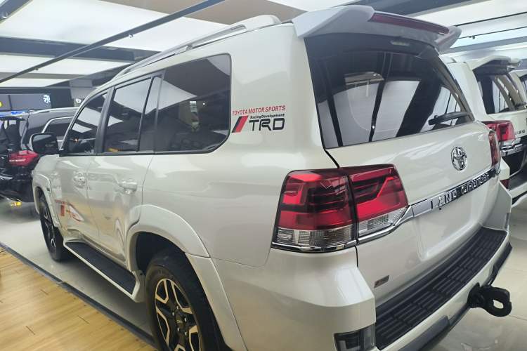 Used Toyota Land Cruiser 2019 4.0L 7-Seater Automatic Transmission Middle East Version
