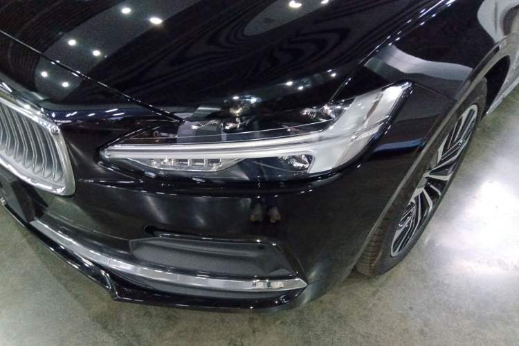 Used Volvo S90 2024 B5 Zhiyi Luxury Edition
